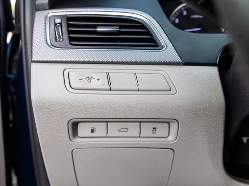 Used 2017 Hyundai Sonata SE FWD image 32