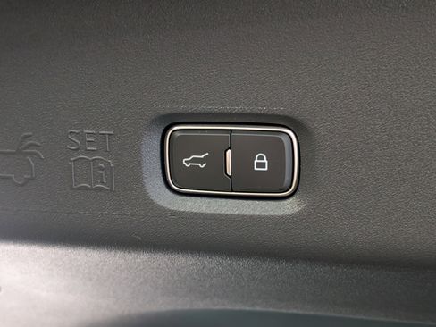 New 2025 Lincoln Navigator Reserve image 34