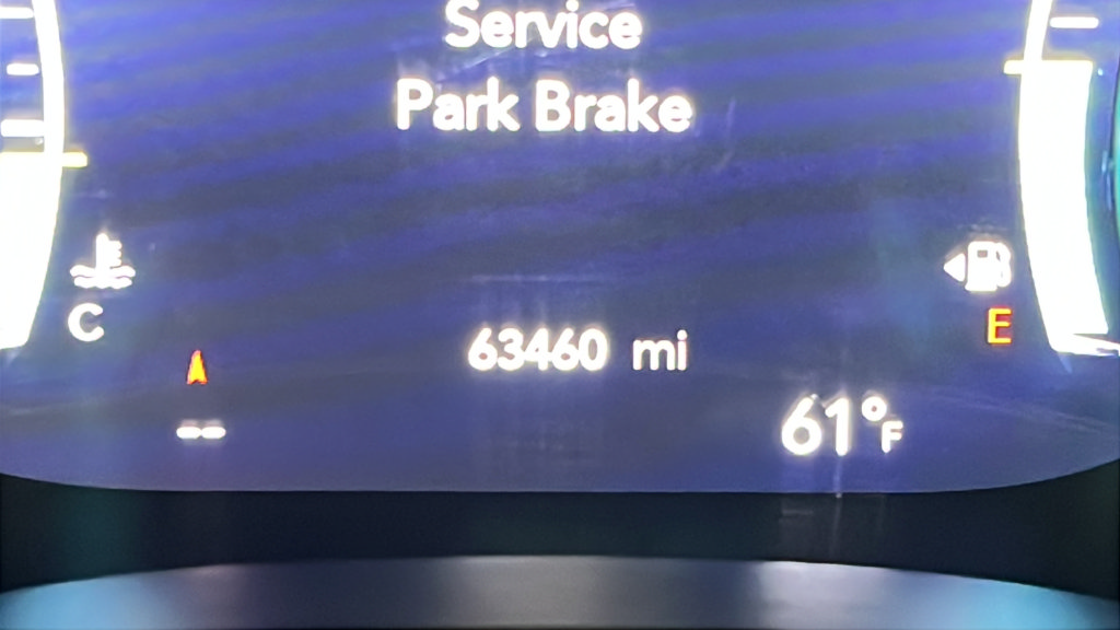 Used 2024 Chrysler Pacifica Touring-L FWD image 10