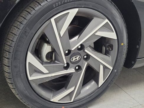 Used 2024 Hyundai Elantra SEL w/ Convenience Package image 31