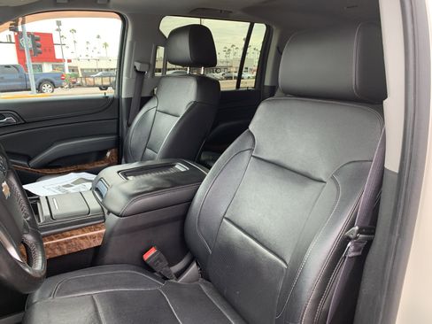 Used 2015 Chevrolet Suburban LTZ image 11