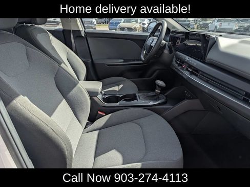Used 2025 Kia K4 FWD image 34