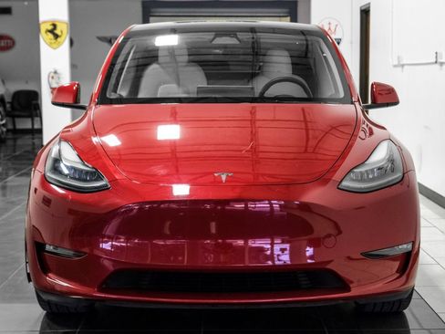 Used 2023 Tesla Model Y AWD image 6