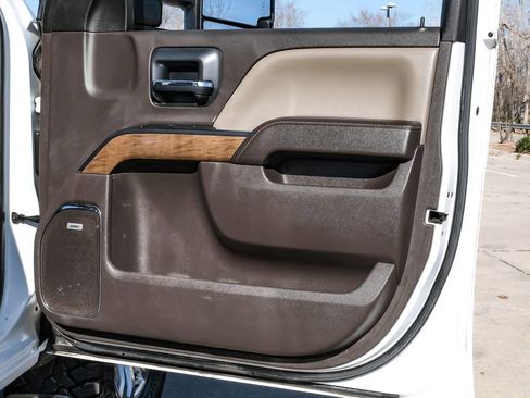 Used 2017 Chevrolet Silverado 2500 LTZ w/ Duramax Plus Package image 46