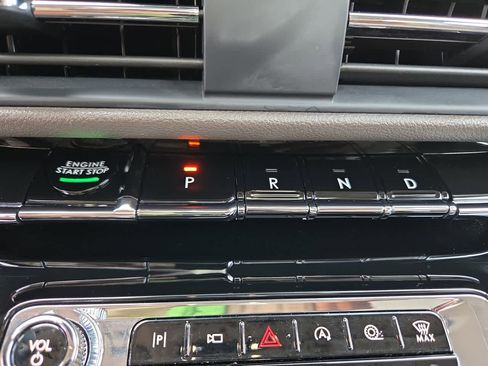 Used 2023 Lincoln Corsair Reserve w/ Equipment Group 201A image 21