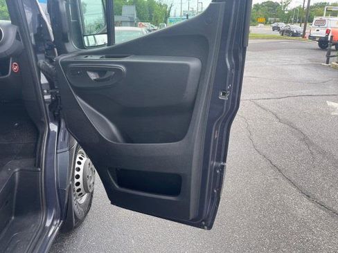 Used 2020 Mercedes-Benz Sprinter 4500 w/ Premium Plus Package image 57
