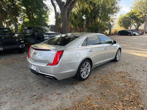 Used 2018 Cadillac XTS Luxury image 7