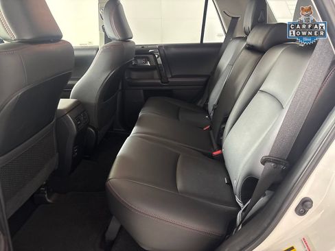 Used 2019 Toyota 4Runner TRD Off-Road Premium AWD/4WD image 28