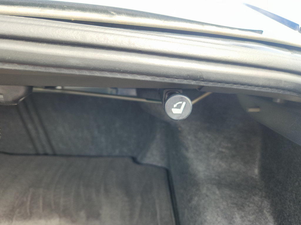 Used 2024 Nissan Altima 2.5 S FWD image 18
