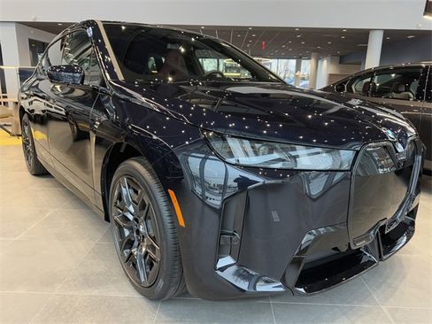 New 2026 BMW iX xDrive45 w/ M Sport Package image 3
