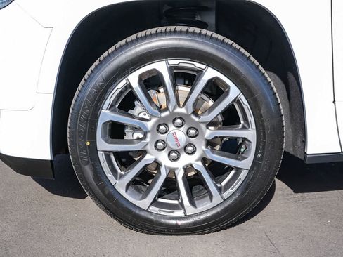 Used 2023 GMC Acadia Denali AWD/4WD image 8
