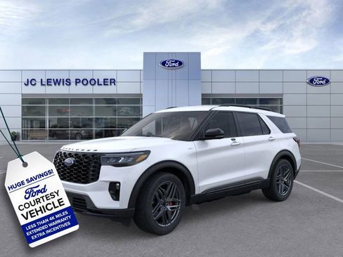 New 2026 Ford Explorer ST-Line w/ ST-Line Street Pack image 1