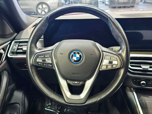 Used 2023 BMW i4 eDrive35 w/ Premium Package RWD image 11