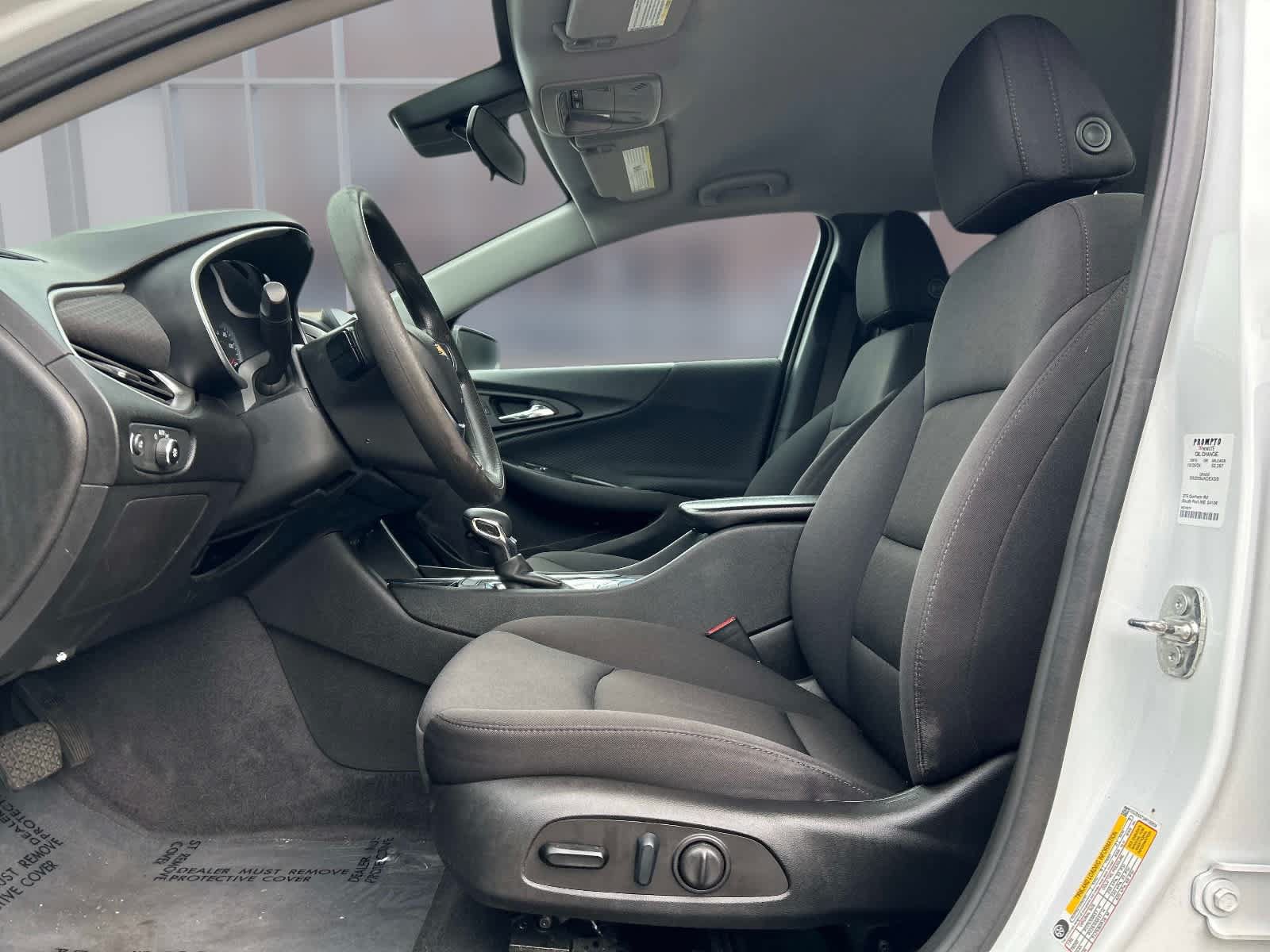 Used 2023 Chevrolet Malibu LT FWD image 18