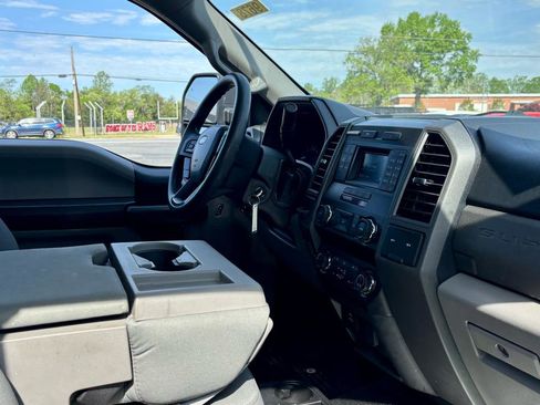 Used 2019 Ford F350 XL w/ Power Equipment Group RWD image 12
