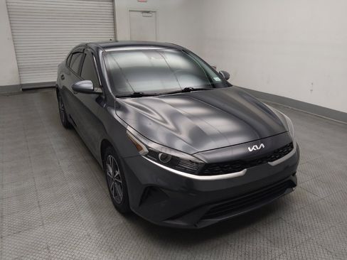 Used 2023 Kia Forte LXS FWD image 13