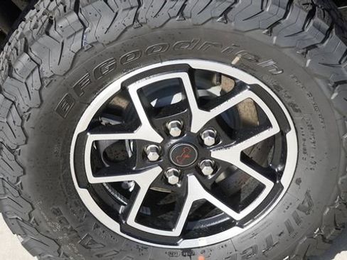 New 2026 Jeep Wrangler Unlimited Rubicon AWD/4WD image 11