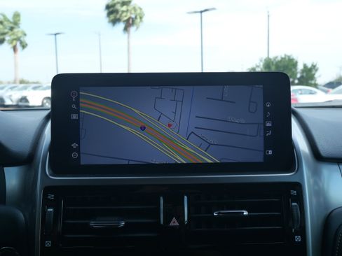 Used 2022 Lexus GX 460 Premium w/ Premium Package image 16