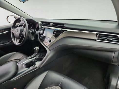 Used 2018 Toyota Camry SE FWD image 22