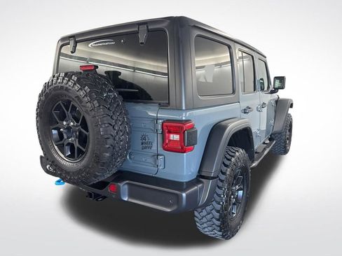 Used 2024 Jeep Wrangler Unlimited AWD/4WD image 8