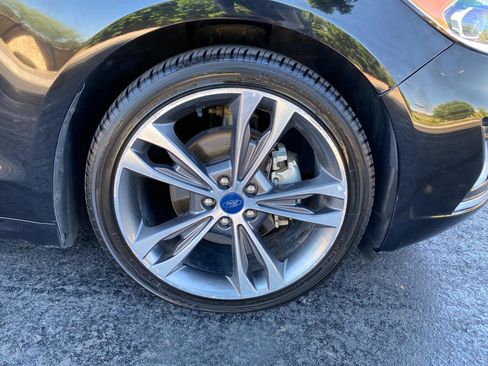 Used 2020 Ford Fusion Titanium AWD/4WD image 22