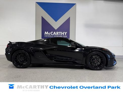 Used 2024 Chevrolet Corvette Z06 RWD image 14