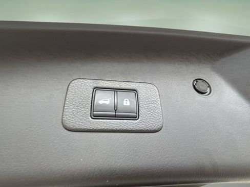 Used 2023 Nissan Armada Platinum w/ Cargo Package image 39