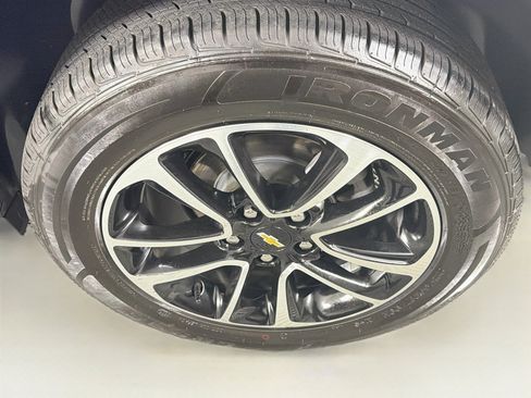 Used 2025 Chevrolet TrailBlazer LT FWD image 11