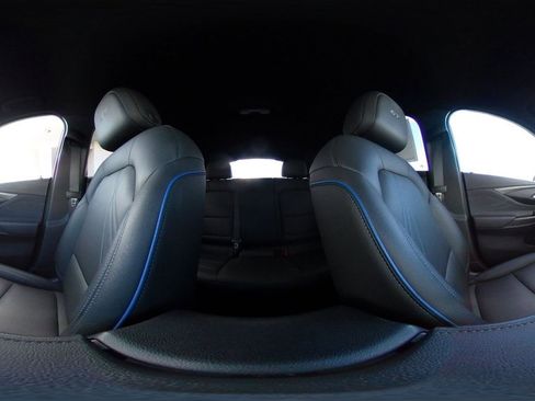 Used 2025 Buick Envista Sport Touring image 42