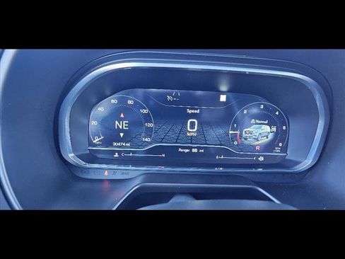 Used 2023 GMC Yukon XL SLT image 19