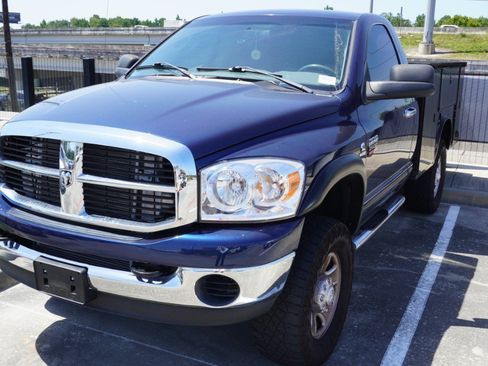Used 2009 Dodge Ram 2500 Truck SLT w/ Trailer Tow Group AWD/4WD image 1