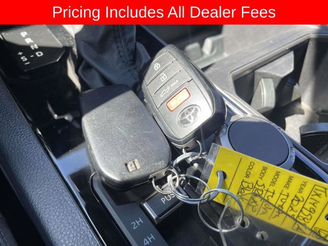 Used 2025 Toyota Tundra SR5 w/ SR5 Convenience Package AWD/4WD image 35