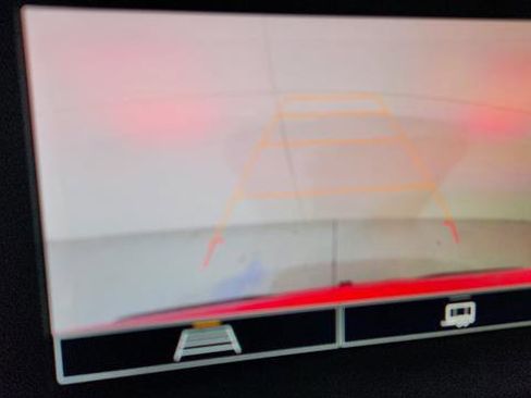 Used 2023 Chevrolet Silverado 1500 Custom image 15