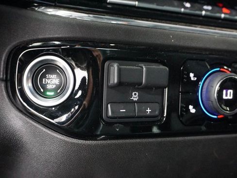 Used 2025 Chevrolet Silverado 3500 LT w/ Convenience Package image 19