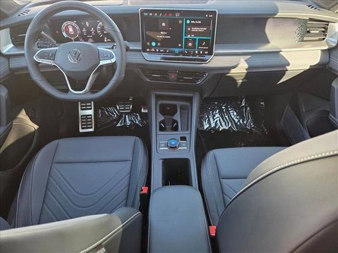 New 2026 Volkswagen Tiguan SE R-Line image 14