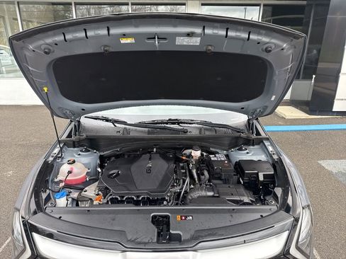 Used 2023 Kia Sportage EX image 29