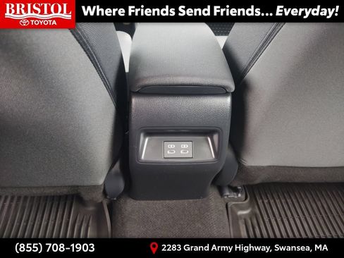 Used 2026 Toyota Corolla LE FWD image 17