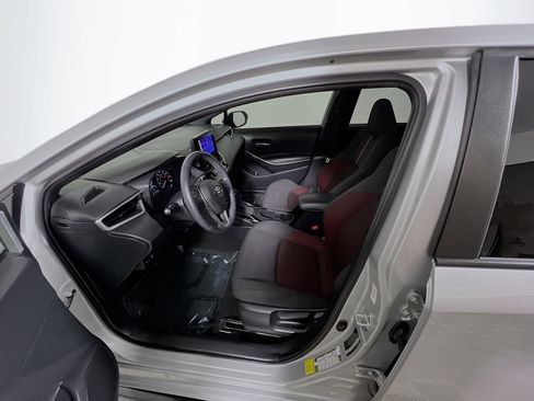 Used 2023 Toyota Corolla SE image 15