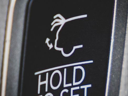 Used 2022 Jeep Grand Cherokee Limited 4xe image 12