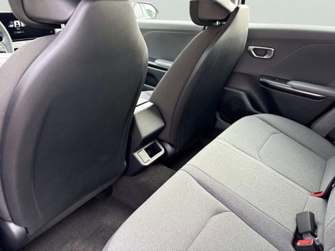 New 2025 Kia K4 LX image 15