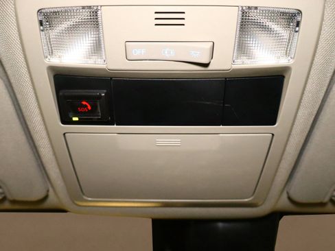 Used 2020 Toyota Tacoma SR5 image 35