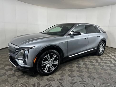 Used 2024 Cadillac Lyriq Tech image 7