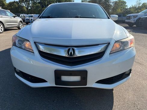 Used 2014 Acura ILX w/ Premium Package FWD image 2