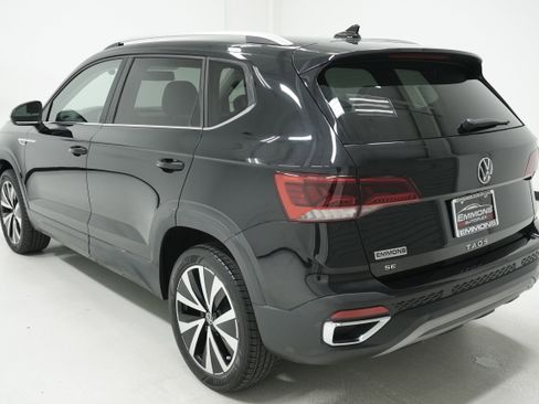 Used 2022 Volkswagen Taos SE image 6