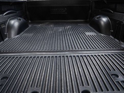 Used 2020 RAM 1500 Laramie AWD/4WD image 82
