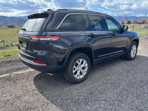 New 2023 Jeep Grand Cherokee Limited w/ Luxury Tech Group II image 21