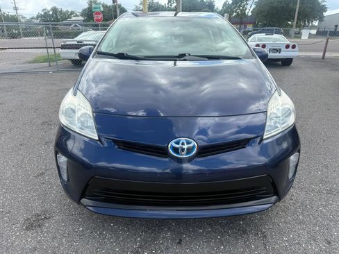 Used 2013 Toyota Prius Four FWD image 2