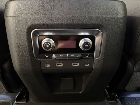 Used 2021 GMC Yukon XL AT4 w/ AT4 Premium Plus Package AWD/4WD image 28