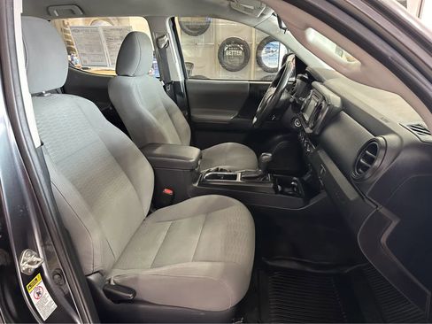 Used 2017 Toyota Tacoma SR w/ Tow Package image 34