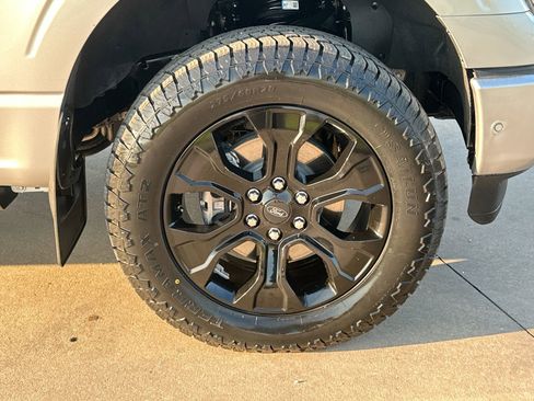 Used 2023 Ford F150 Platinum w/ Equipment Group 701A High image 10